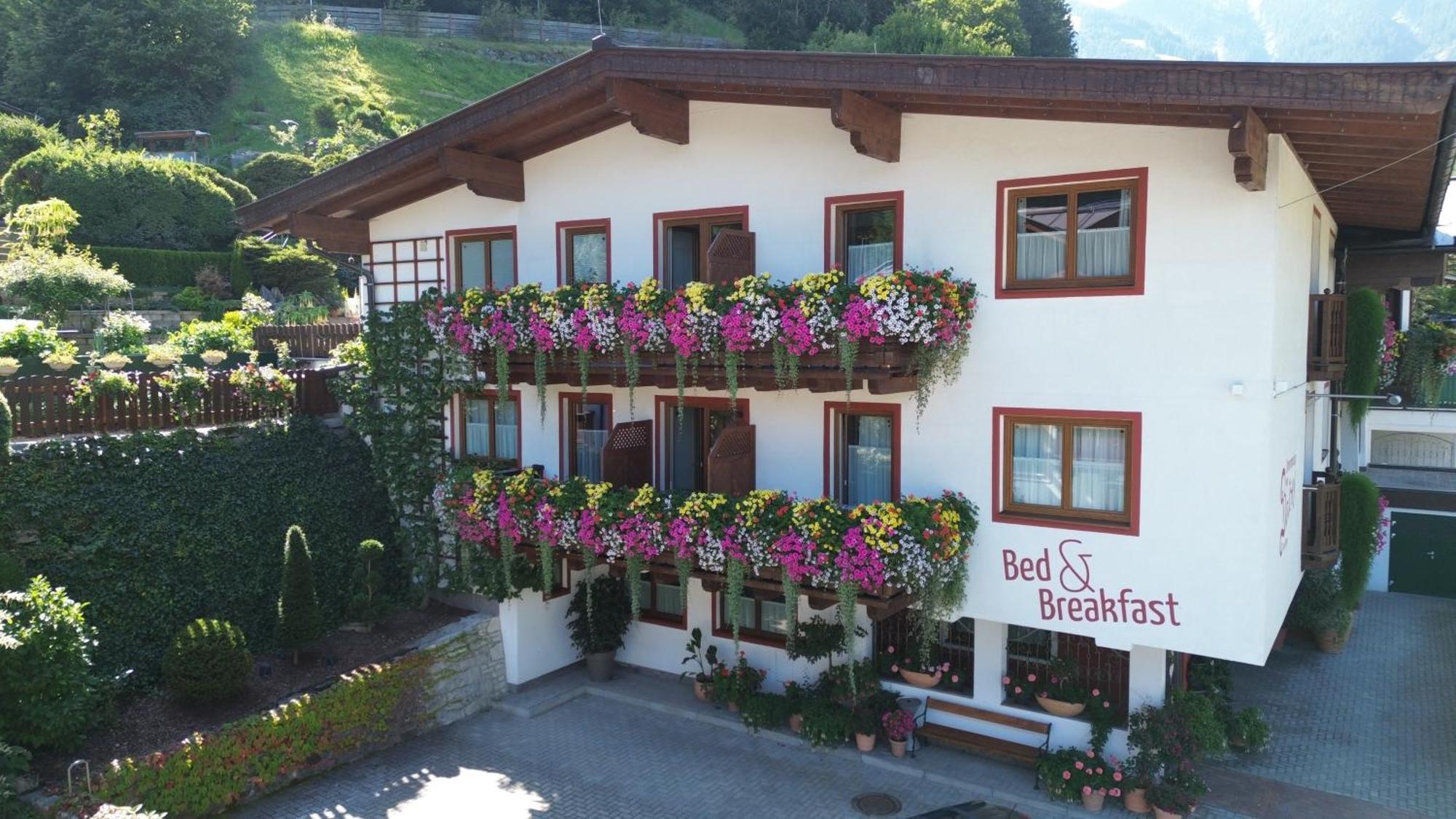 Zimmervermietung Babsy Acomodação com café da manhã Zell am See Exterior foto